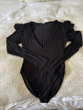 Urban Outfitters Black V-Neck Ruffle Shoulder Long-Sleeve Bodysuit